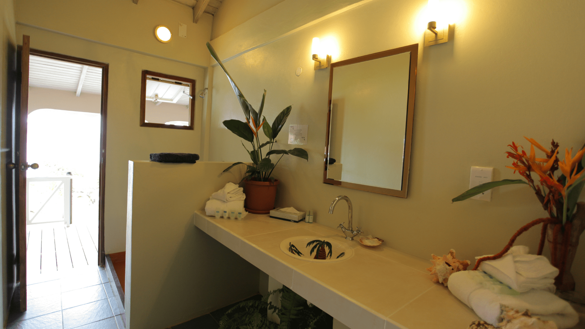 beachfront cottage bathroom